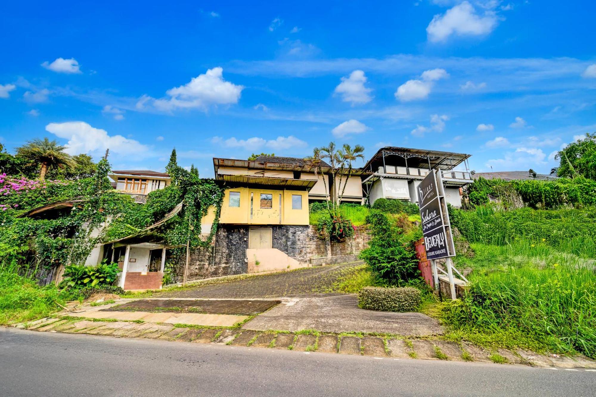 Hotel Collection O Lembang Near Dusun Bambu Formerly Bilique Bandung
